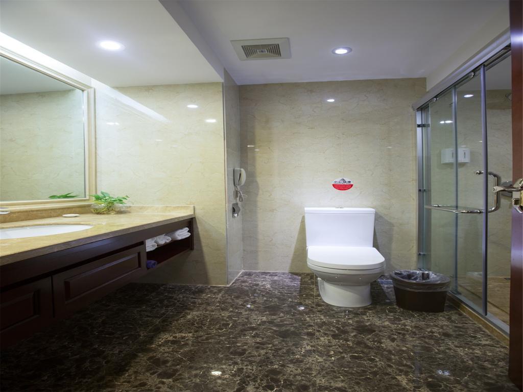 New West Street Hotel - Grand Wing Яншо Номер фото