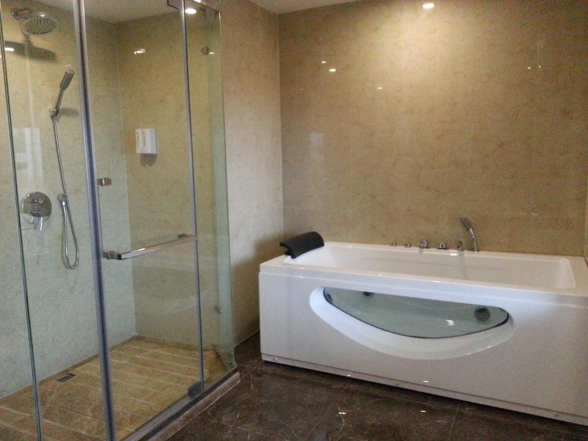 New West Street Hotel - Grand Wing Яншо Номер фото