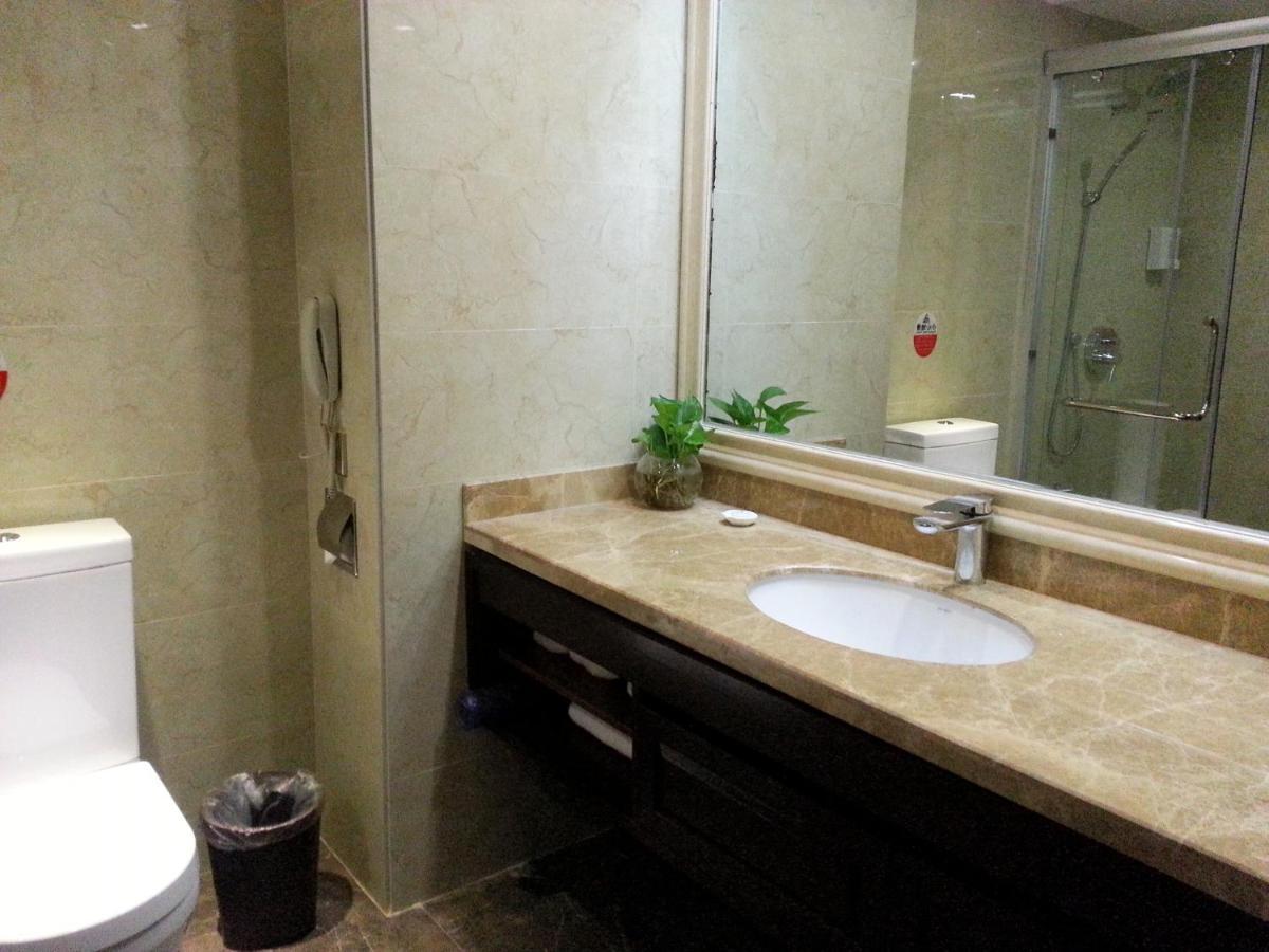 New West Street Hotel - Grand Wing Яншо Номер фото